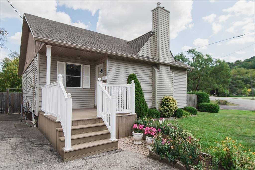 13 New Mountain RD, Hamilton, ON L8G 2R4