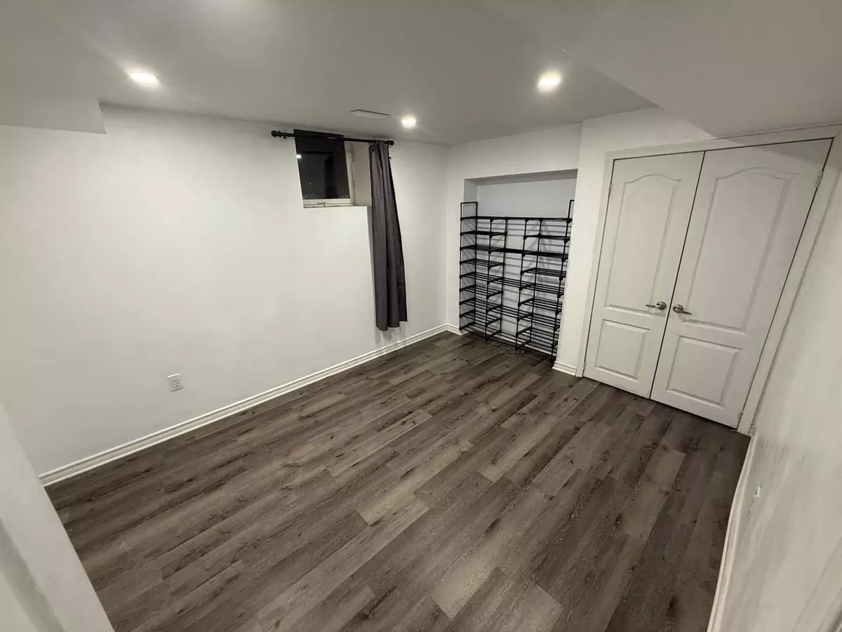 Mississauga, ON L5N 6S7,6728 Lisgar DR