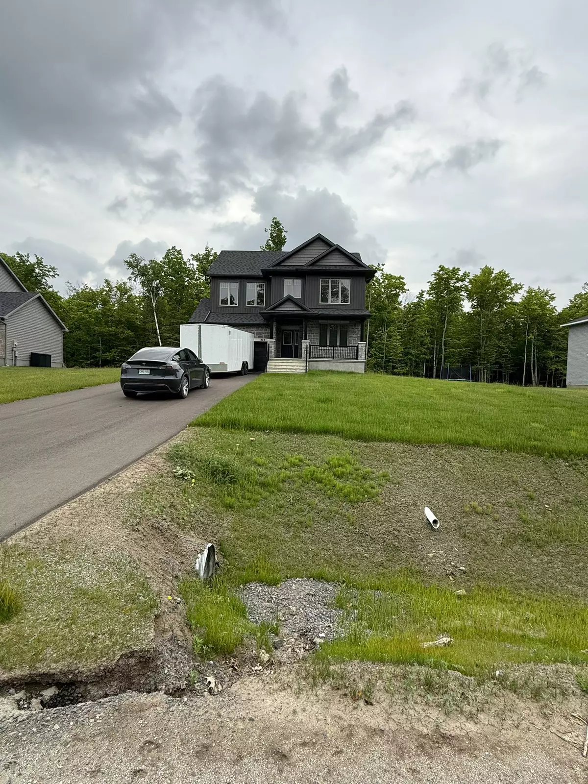 Mississippi Mills, ON K0A 1A0,324 Antler CT