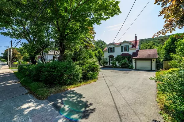 197 WATERFORD BRIDGE Road, St Johns, NL A1E1E4