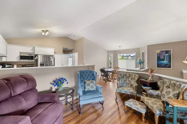 Calgary, AB T3K 5R3,12 Covepark Close Northeast