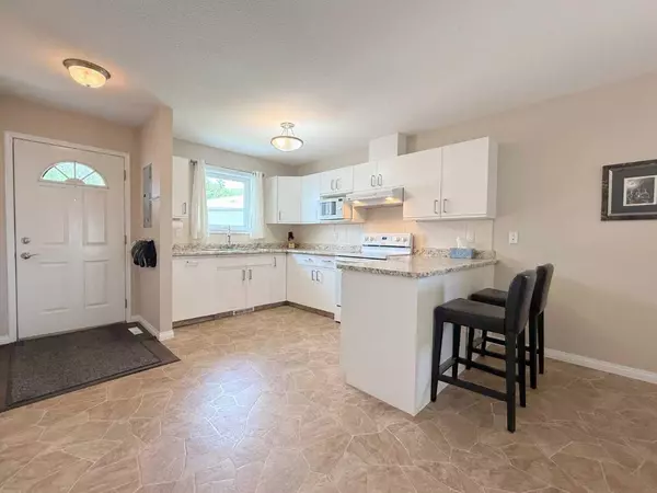 Athabasca, AB T9S 1T5,#7 5110 48 AVE