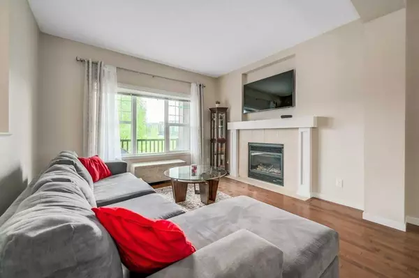 Calgary, AB T2Z 0L2,108 Copperpond PARK SE