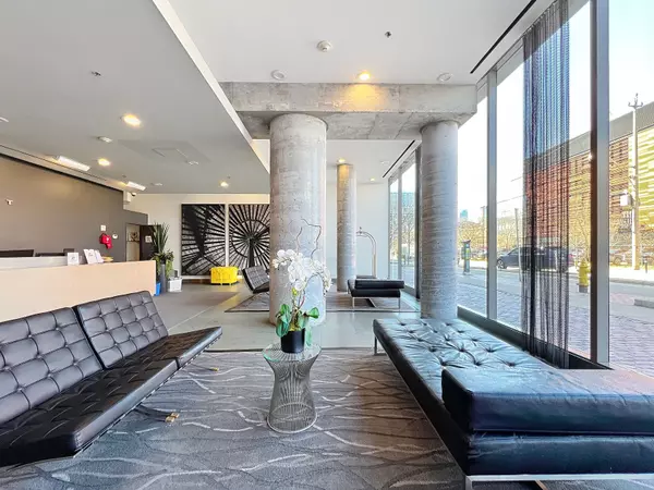 Toronto C08, ON M5A 3R3,33 Mill ST #212