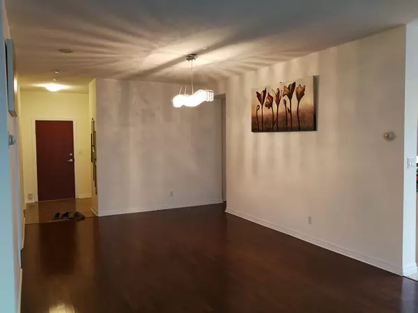 Toronto C09, ON M4W 3Y2,300 Bloor ST E #2506