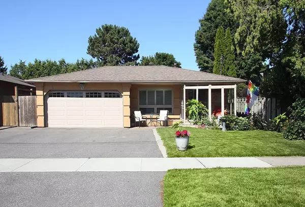 576 Rosebank RD, Pickering, ON L1W 2N5