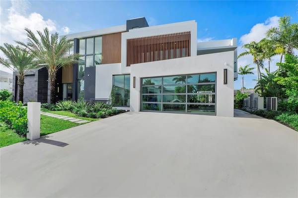 2880 NE 28th St, Fort Lauderdale, FL 33306