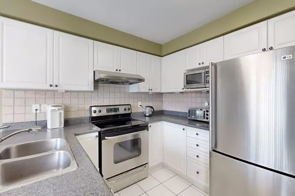 Markham, ON L6B 1J8,2452 Bur Oak AVE
