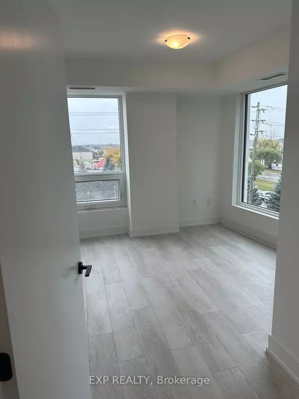 Oakville, ON L6M 4J2,2450 OLD BRONTE RD N #317