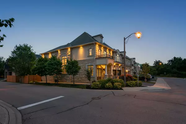 Oakville, ON L6M 0S1,2469 Chateau Common