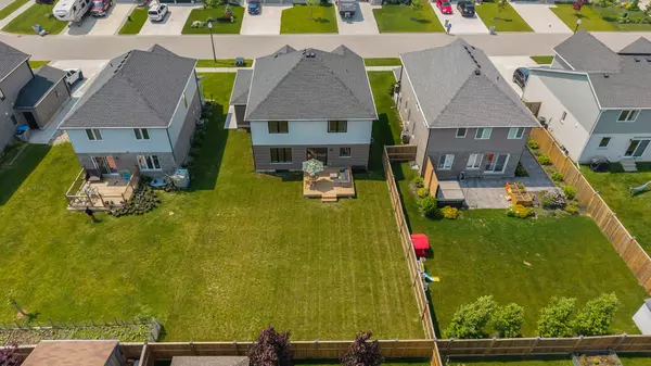 North Perth, ON N4W 0B4,97 Forbes CRES