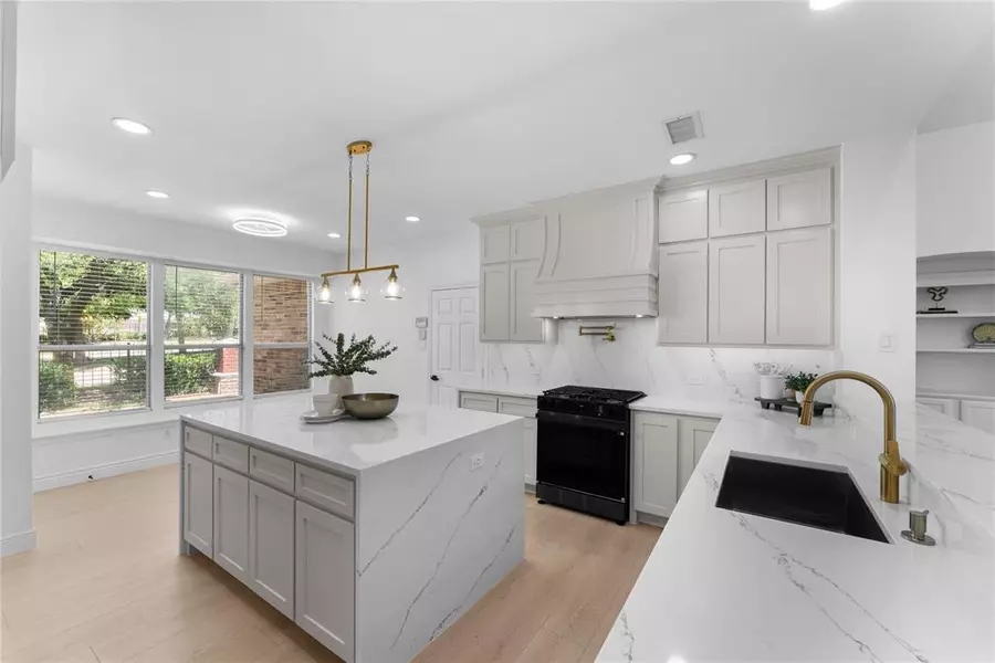 1155 Shores Boulevard, Rockwall, TX 75087