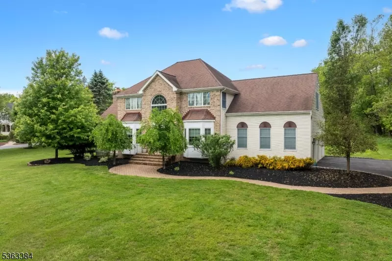 103 Omni Ct, Branchburg Twp., NJ 08853