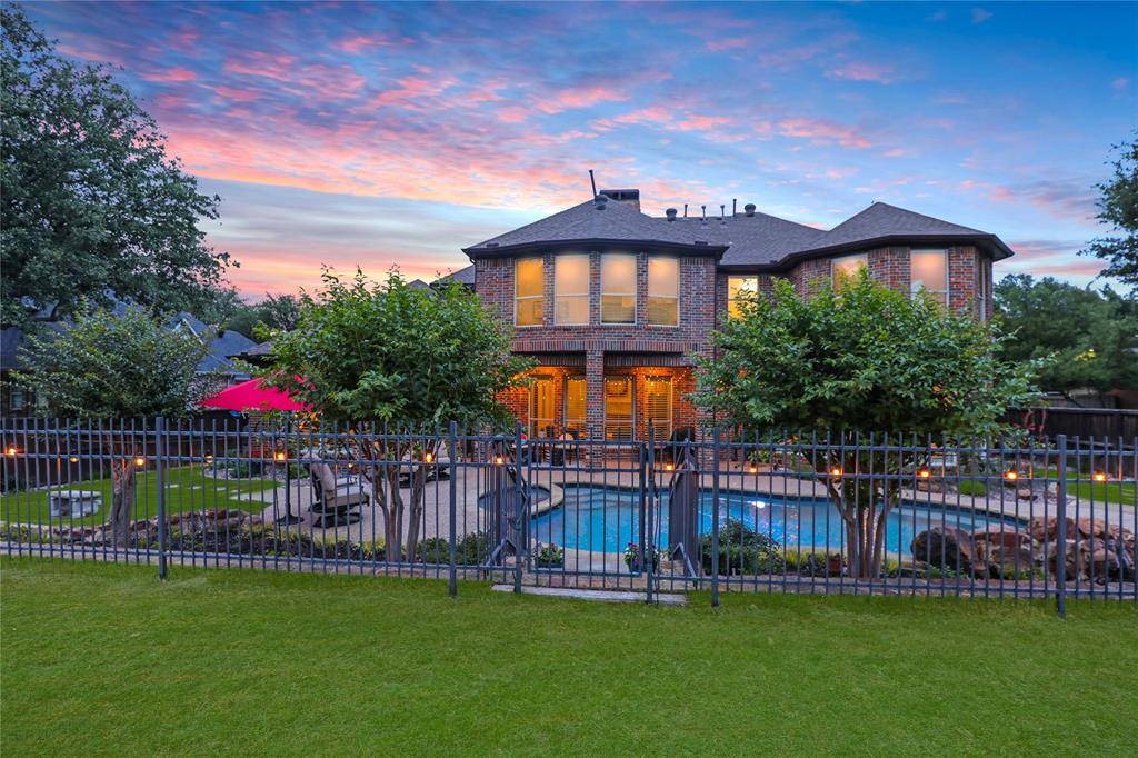 5224 N Meadow Ridge Circle, Mckinney, TX 75072