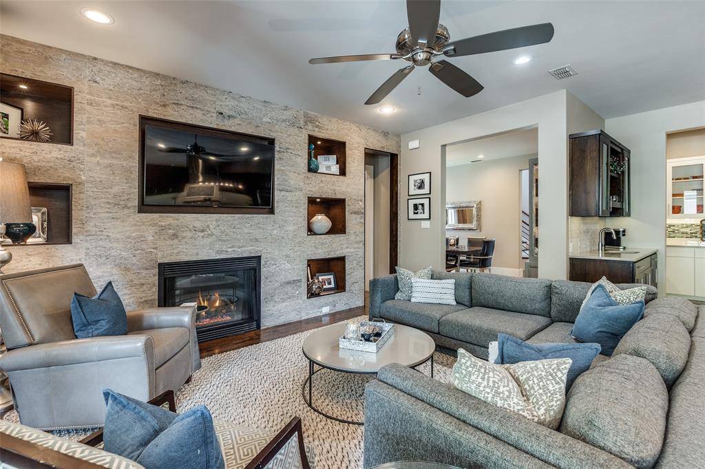 Dallas, TX 75214,7039 Coronado Avenue