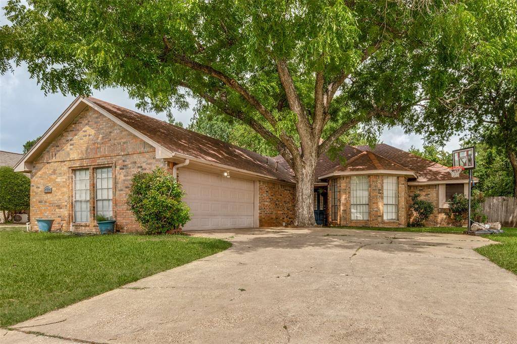 Desoto, TX 75115,712 Arbor Creek Drive