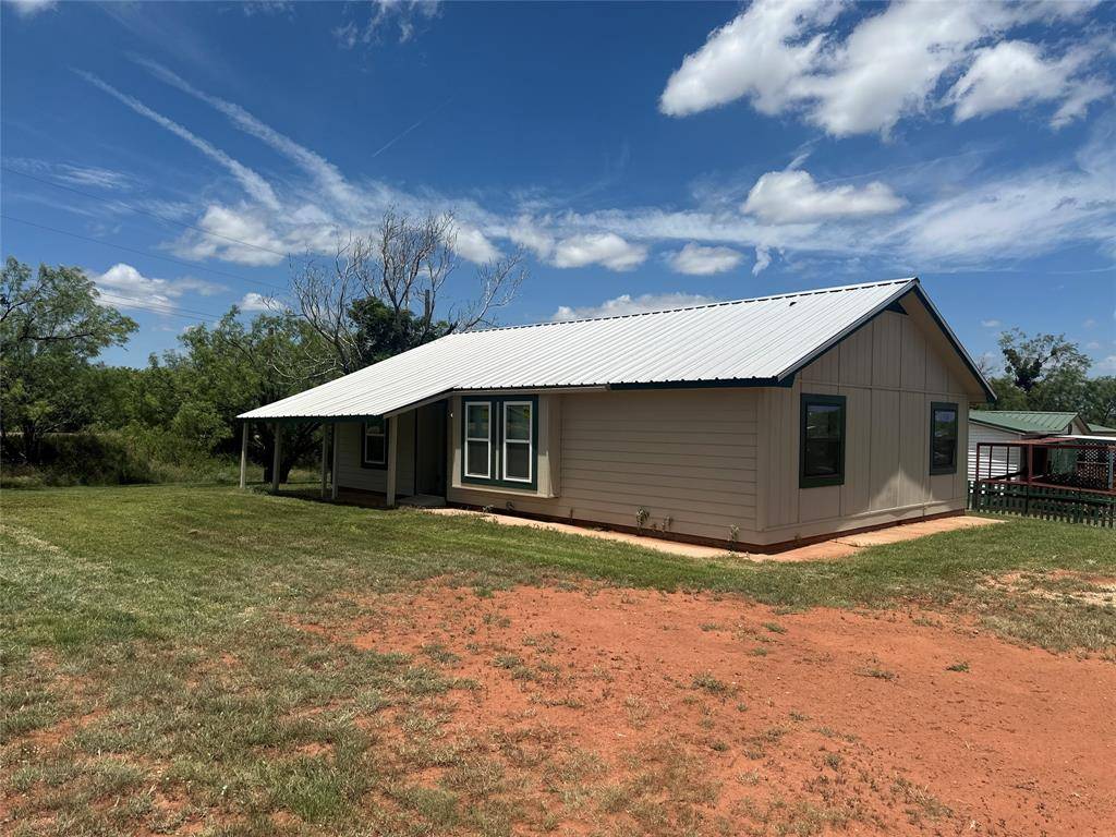 Tye, TX 79563,101 Seminole Street