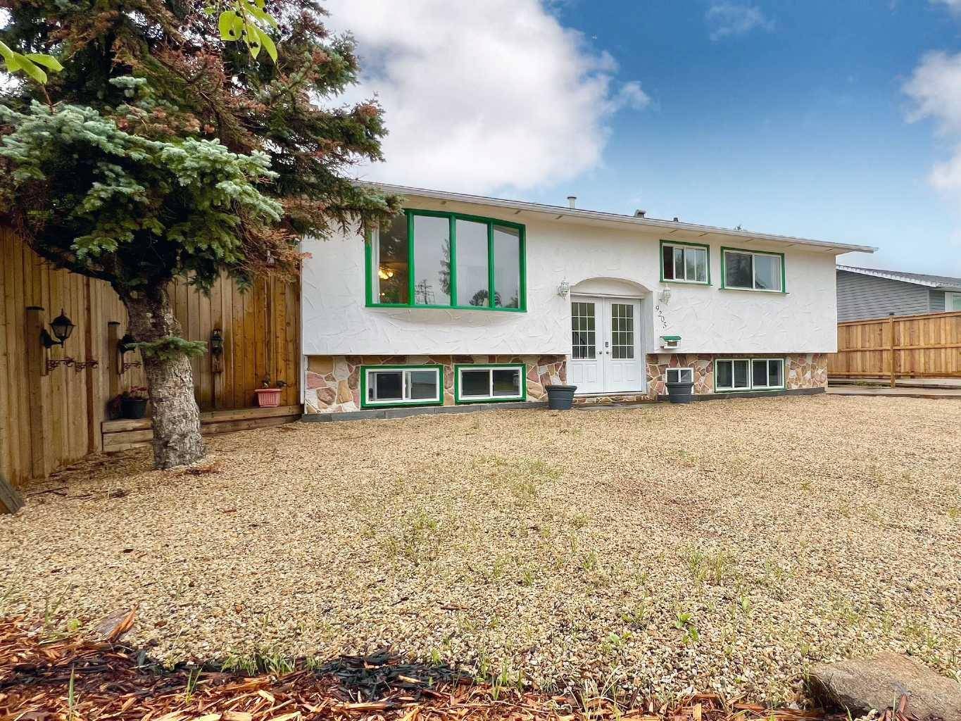 Grande Prairie, AB T8V 3L7,9205 111 AVE