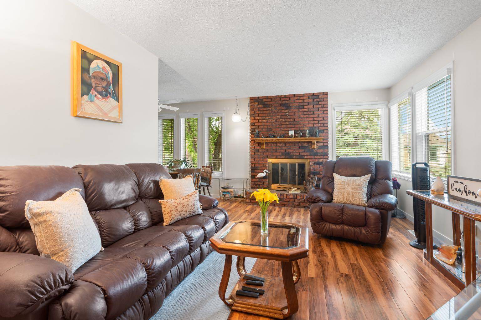 Calgary, AB T1Y 5C1,7 Templemont WAY NE