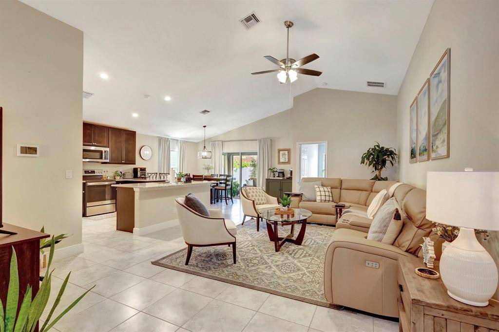 Fort Pierce, FL 34945,9736 Starboard Dr