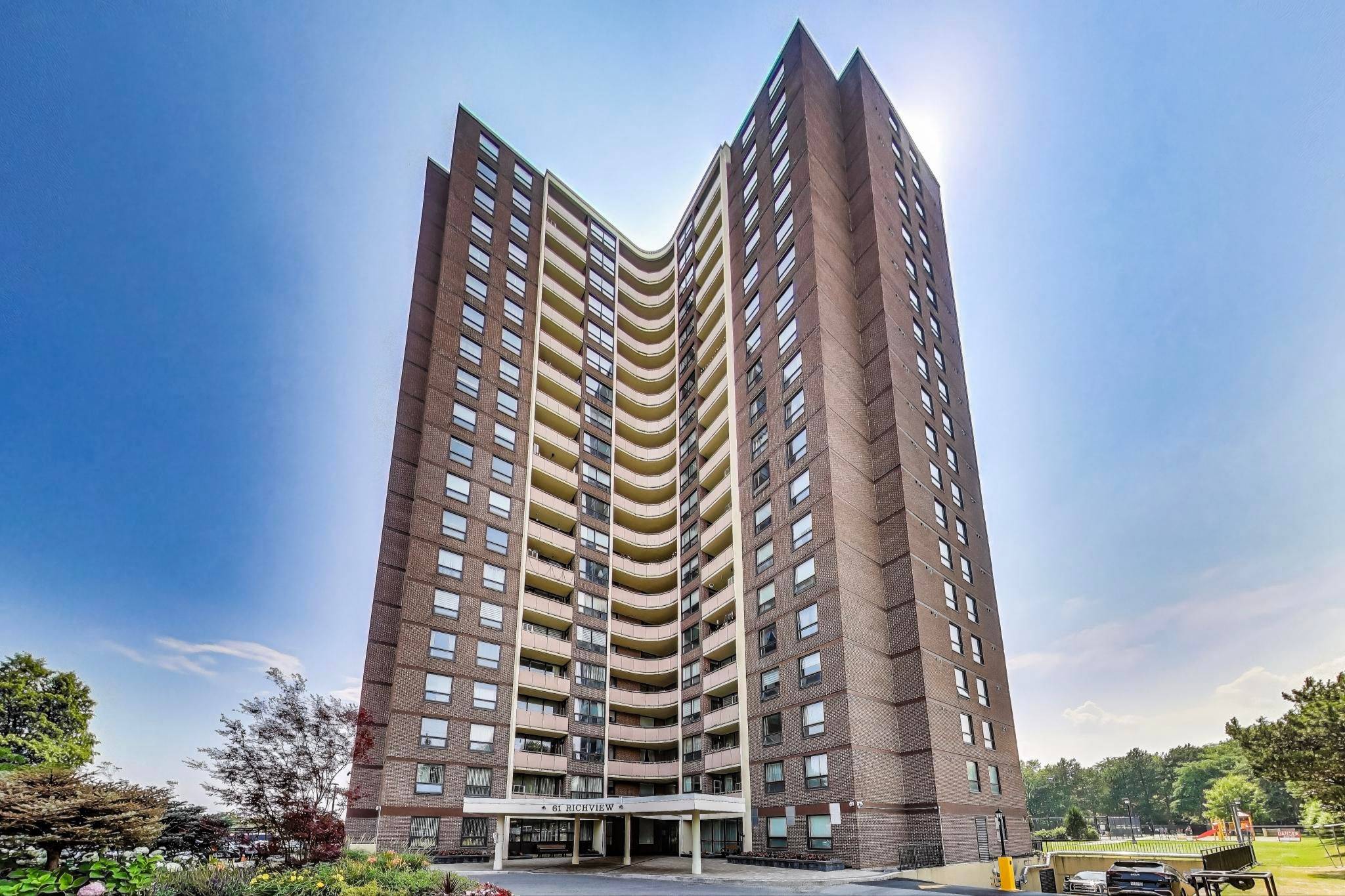Toronto W09, ON M9A 4M8,61 Richview RD #1409