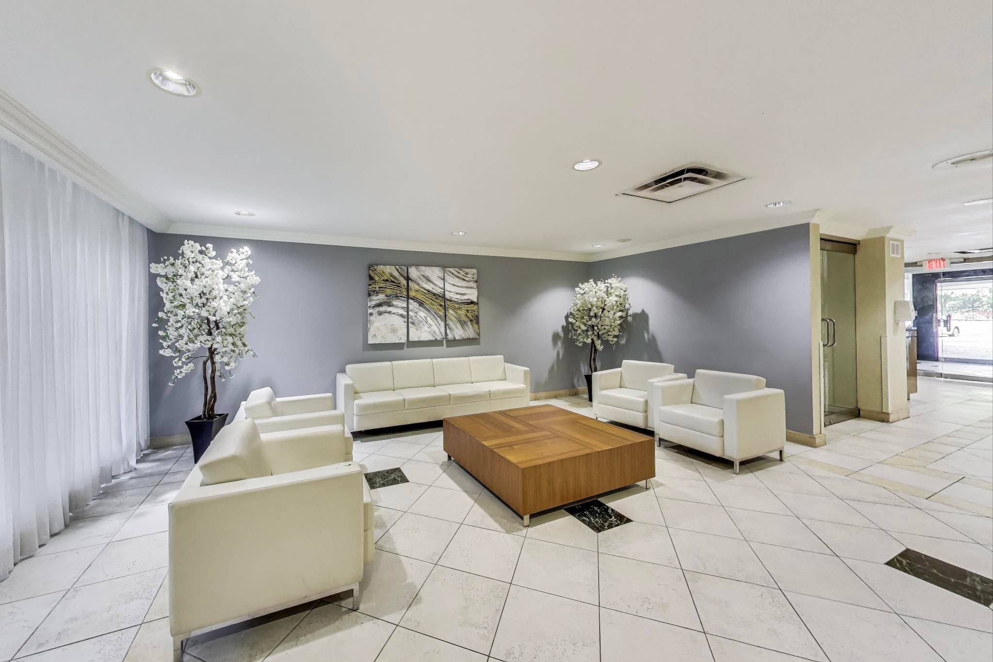 Toronto W09, ON M9A 4M8,61 Richview RD #1409