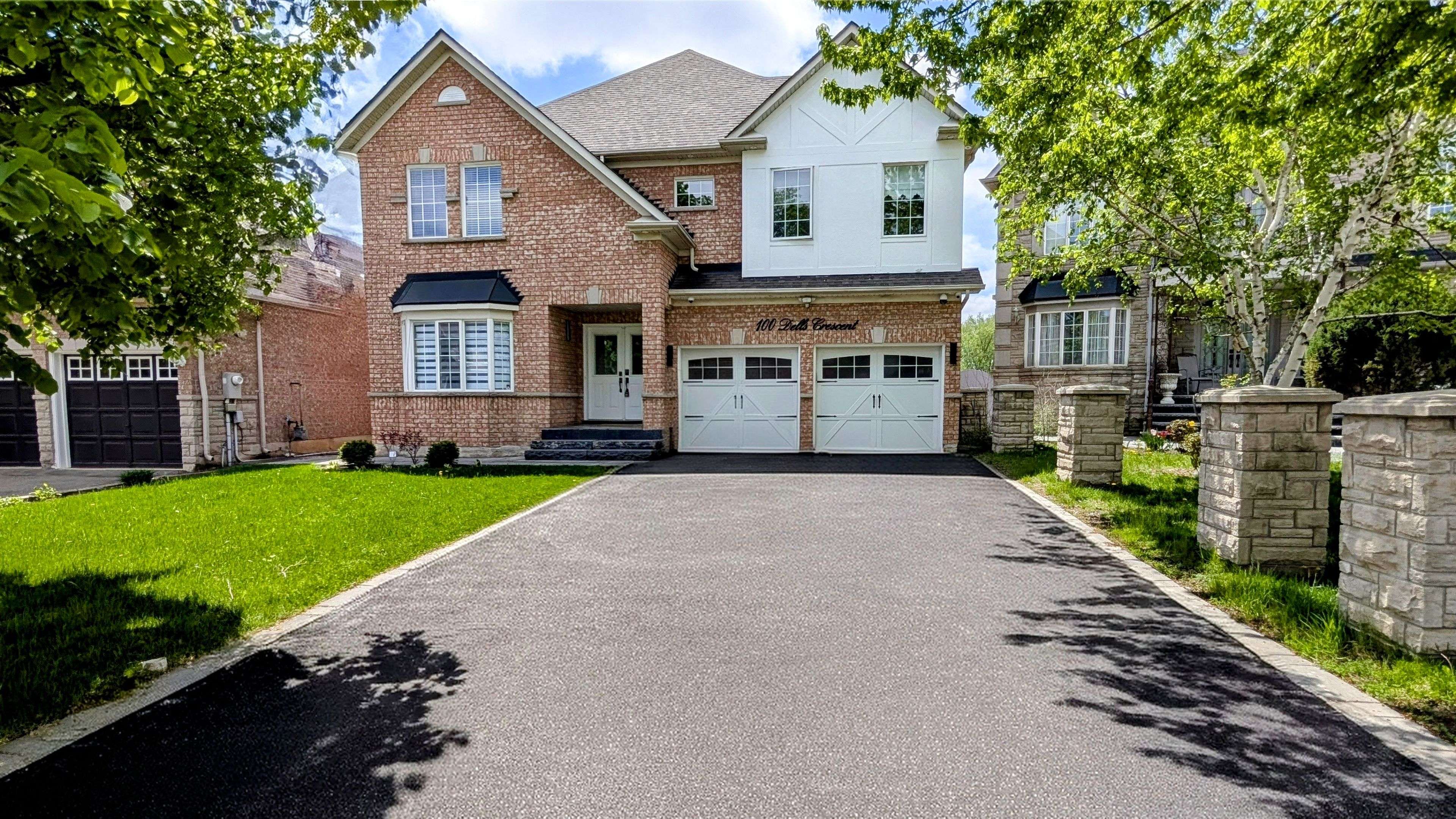 100 Dells CRES, Brampton, ON L7A 2X1