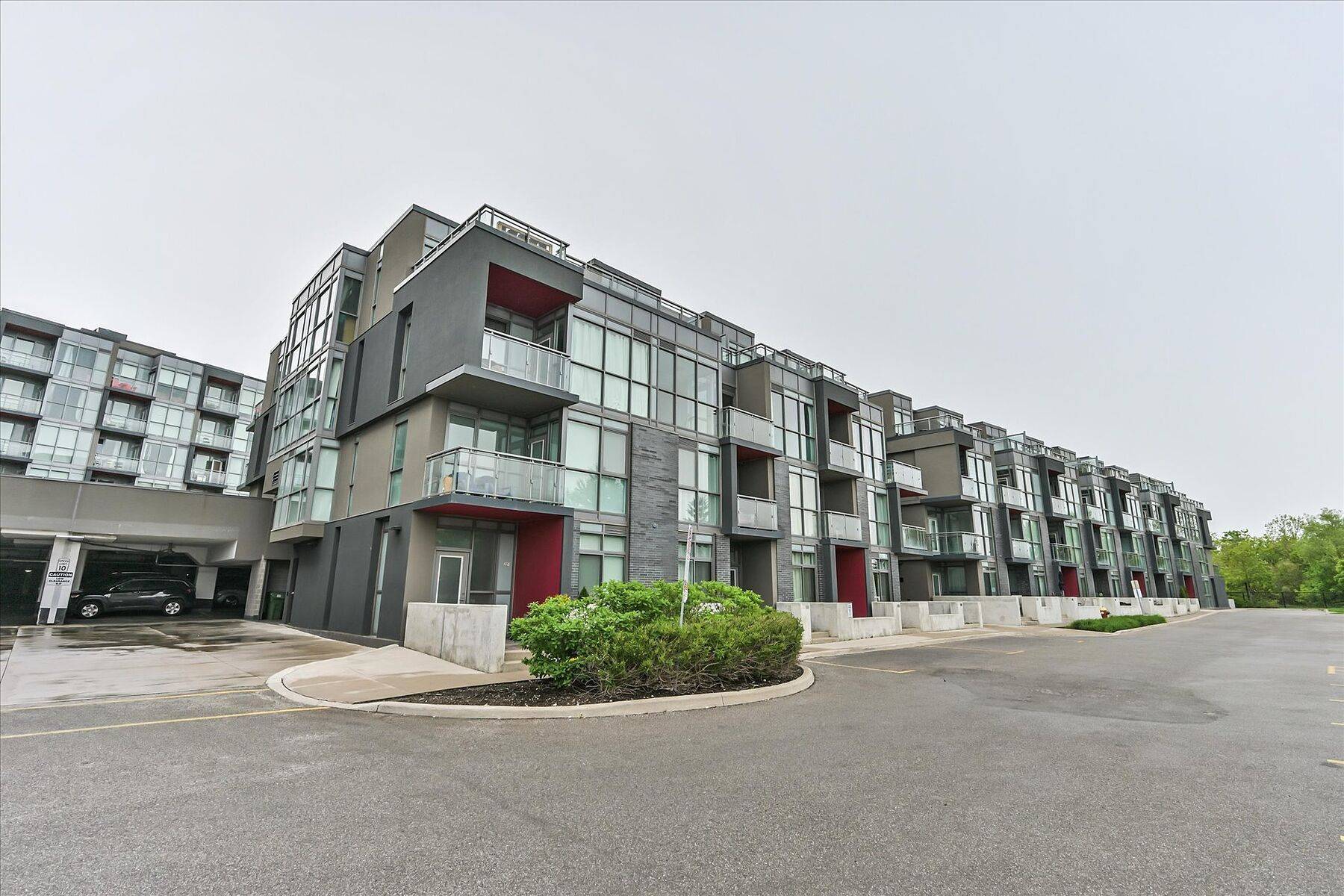 5260 Dundas ST #410, Burlington, ON L7T 0J5