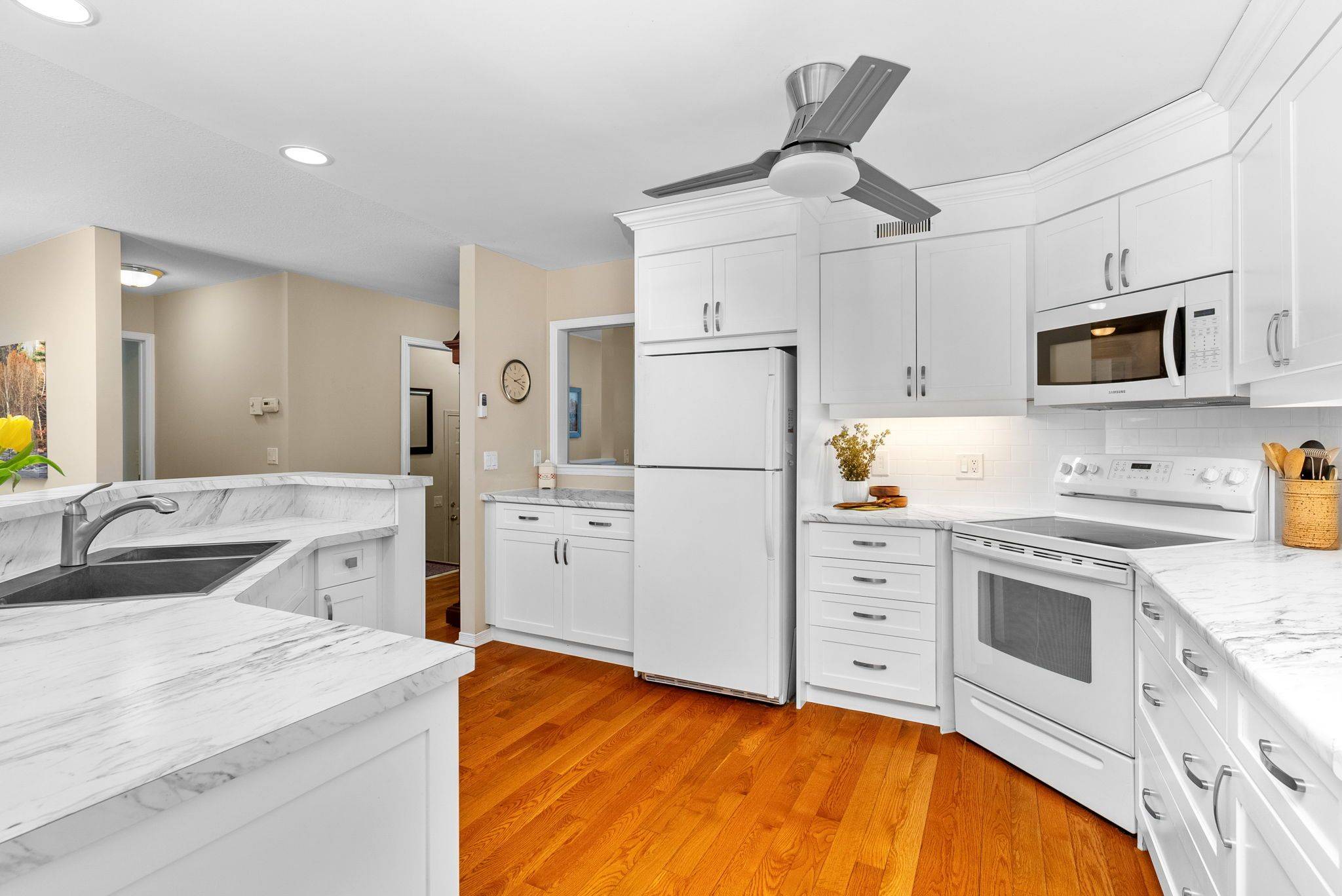Gravenhurst, ON P1P 1Y8,44 Springwood CRES