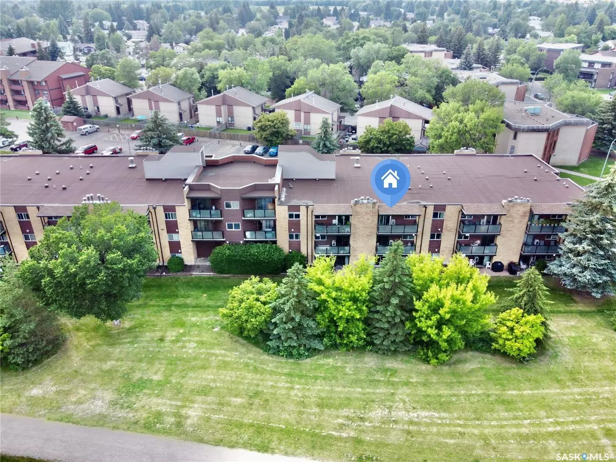 Saskatoon, SK S7H 5L3,411 Tait COURT #304