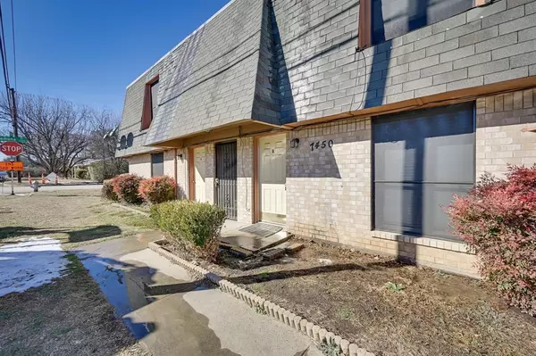 7450 Ruby Place #B, Fort Worth, TX 76116