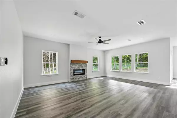 Tool, TX 75143,319 Kalura Way