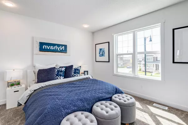 Calgary, AB T3S 0L4,236 Rangeview WAY SE
