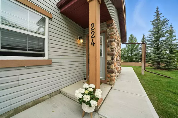 Red Deer, AB T4P 0J1,31 Jamieson AVE #224