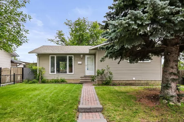 Calgary, AB T1Y 2Z4,155 Whiteglen CRES NE