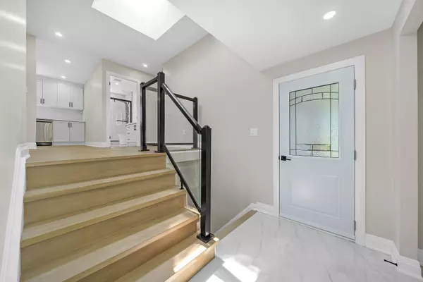 Whitby, ON L1N 5V9,110 Michael BLVD