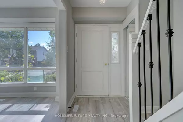 Oshawa, ON L1J 6G2,1299 Fenelon CRES