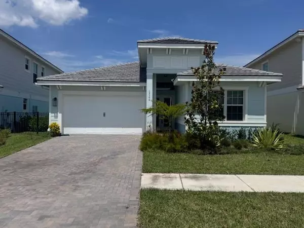19594 Broad Shore Walk, Loxahatchee, FL 33470