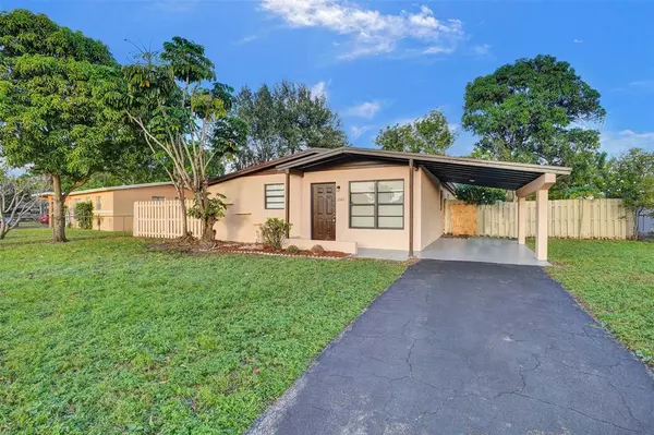 Lauderhill, FL 33313,1142 NW 43 Ter