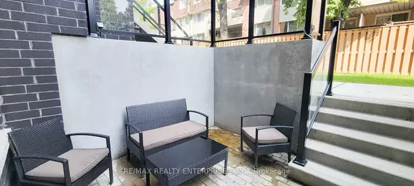 Mississauga, ON L5J 0B5,1145 JOURNEYMAN LN #124