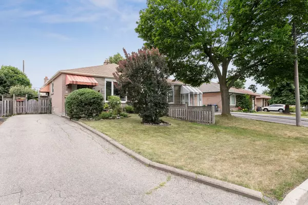 Brampton, ON L6T 1R7,9 Algonquin BLVD