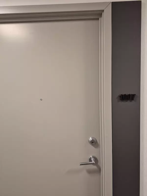 Brampton, ON L6Y 6L6,260 Malta AVE #07