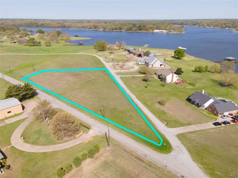 2110 Lake Side Drive, Bonham, TX 75418
