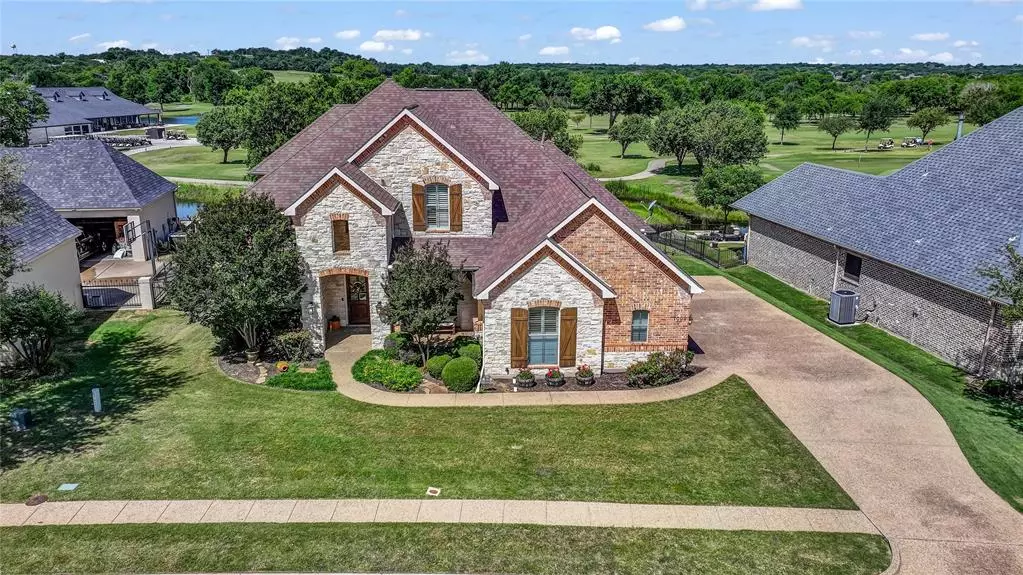 1009 Crown Valley Drive, Weatherford, TX 76087