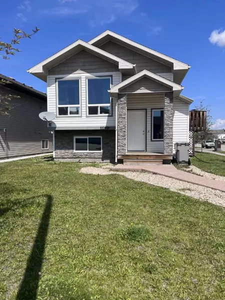 11202 75A AVE #B, Grande Prairie, AB T8W2Y7