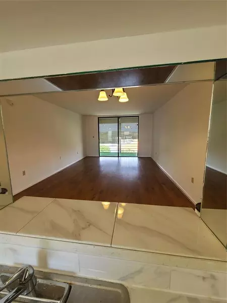 1810 SW 81st ave #2400, North Lauderdale, FL 33068