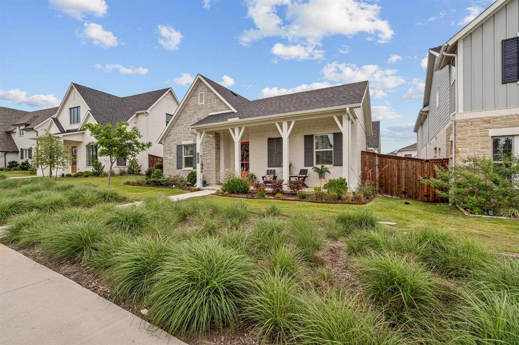 14344 Walsh Avenue, Fort Worth, TX 76008