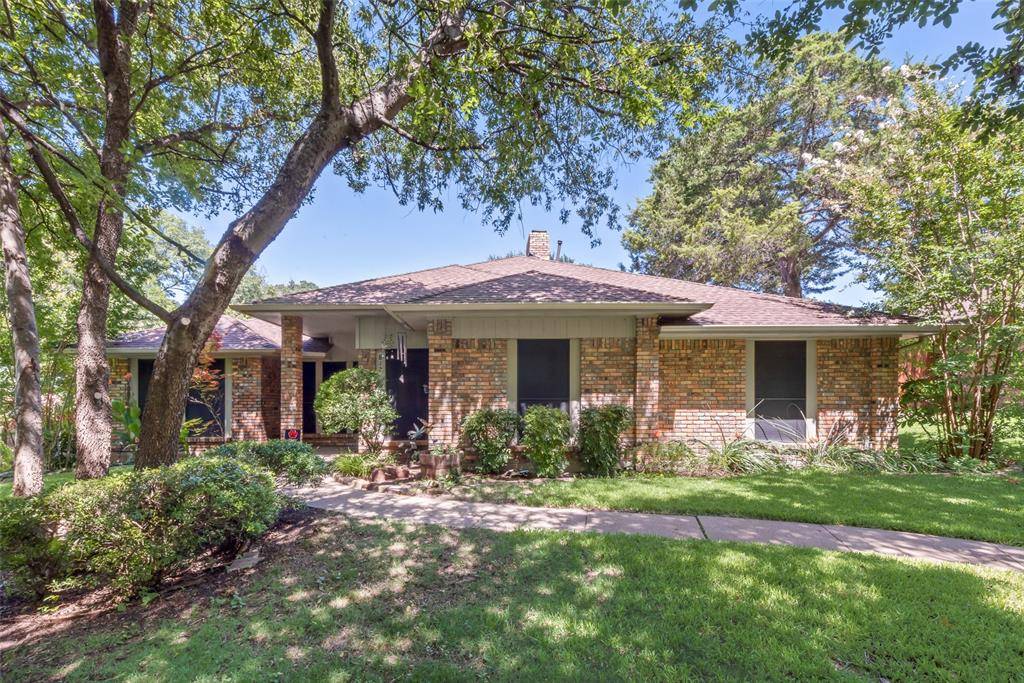 812 Cherlynne Drive, Cedar Hill, TX 75104
