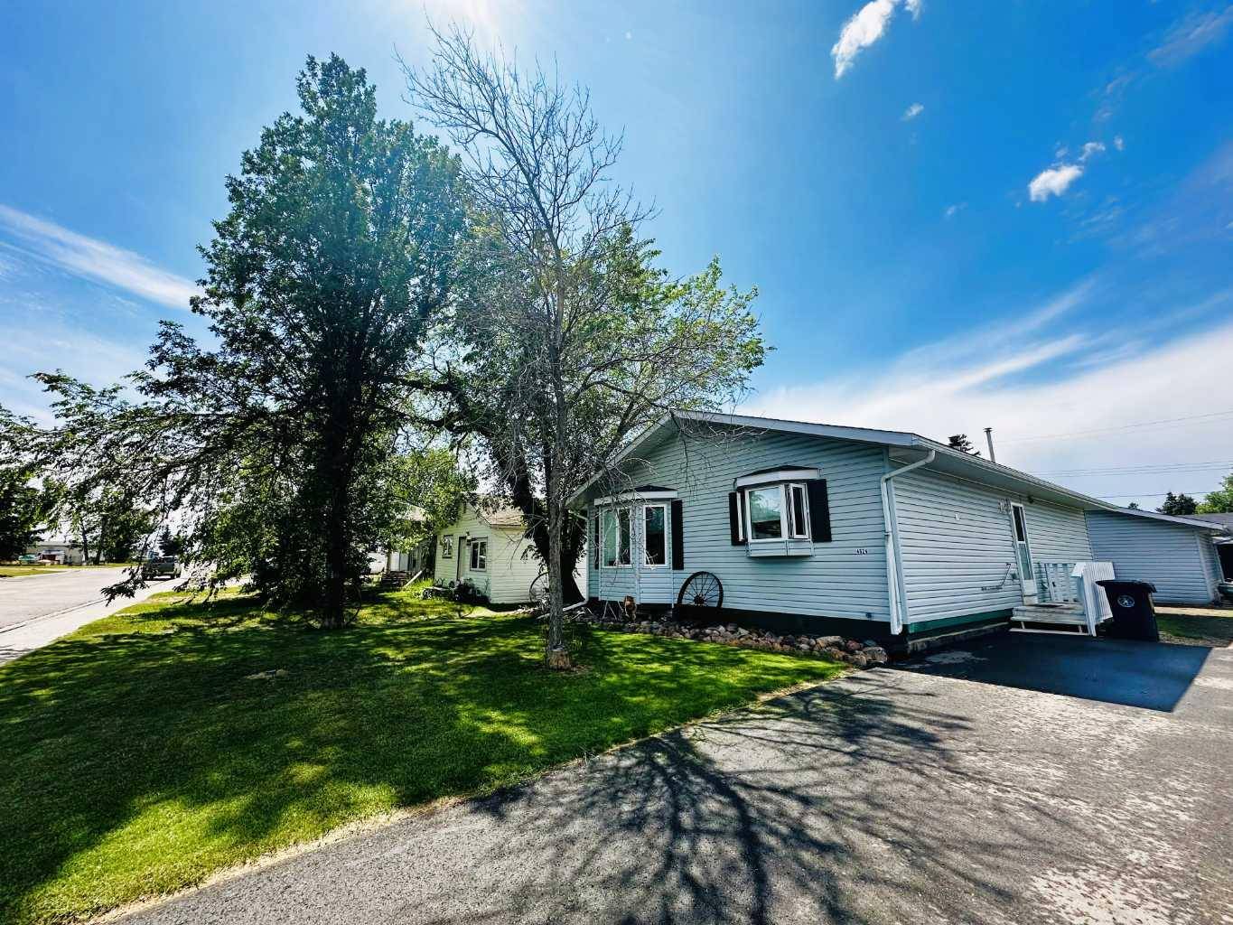 4624 51 ST, Rycroft, AB T0H3A0