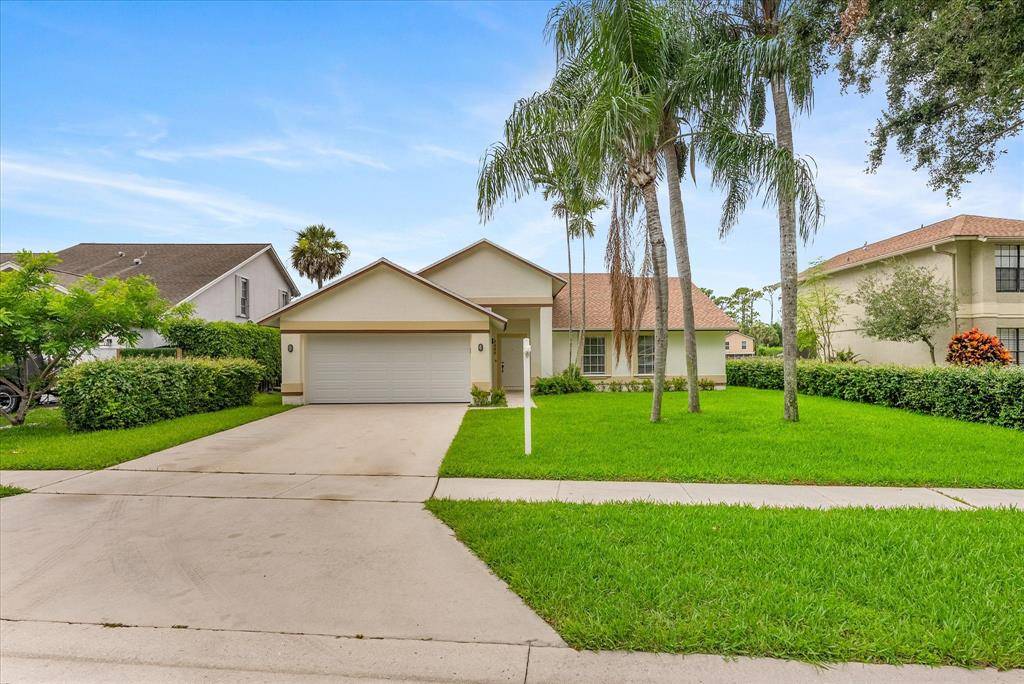 Lake Worth, FL 33467,9888 Cross Pine Ct